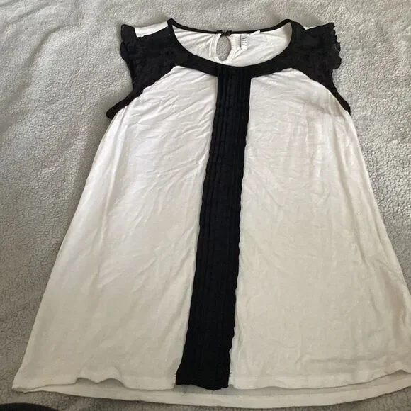 Elle kohls black and white sleeveless work career blouse top small - Picture 5 of 7